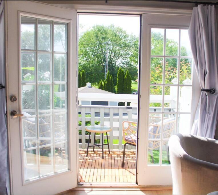 Cozy French Style Villa- 3 Bed-Casino-Pools-Jacuzzi ノーウィッチ エクステリア 写真